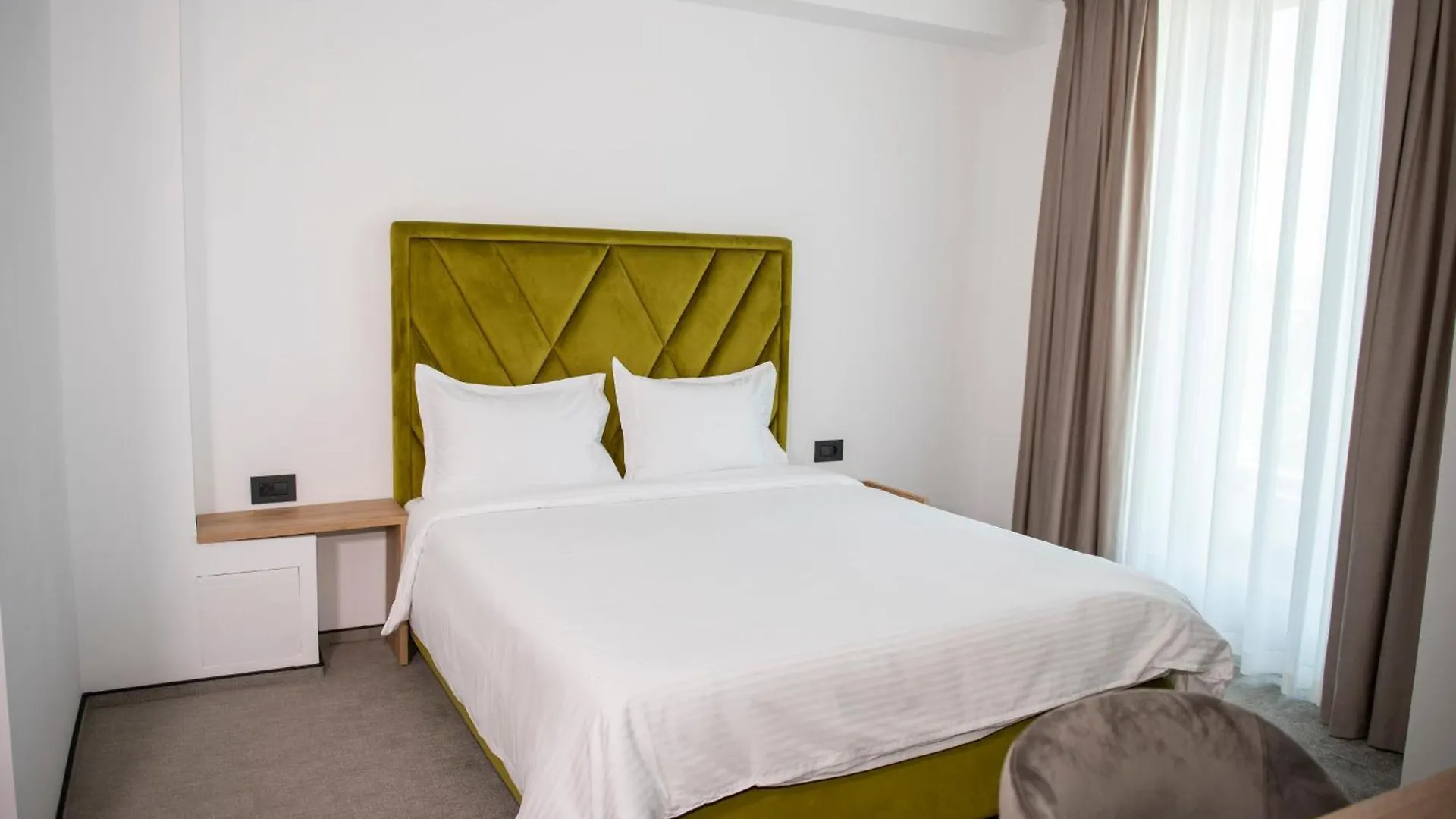 Cm111Apparthotel Bukarest 3*,
