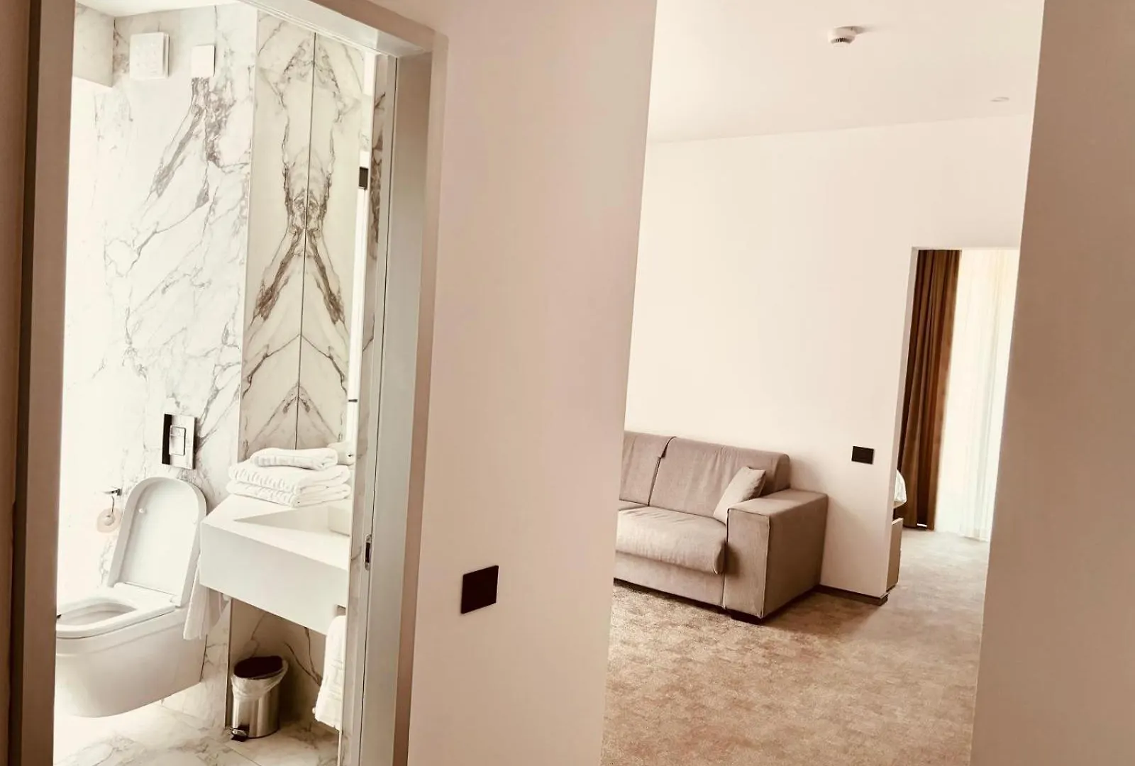 *** 아파트호텔 Cm111Apparthotel 부쿠레슈티 루마니아