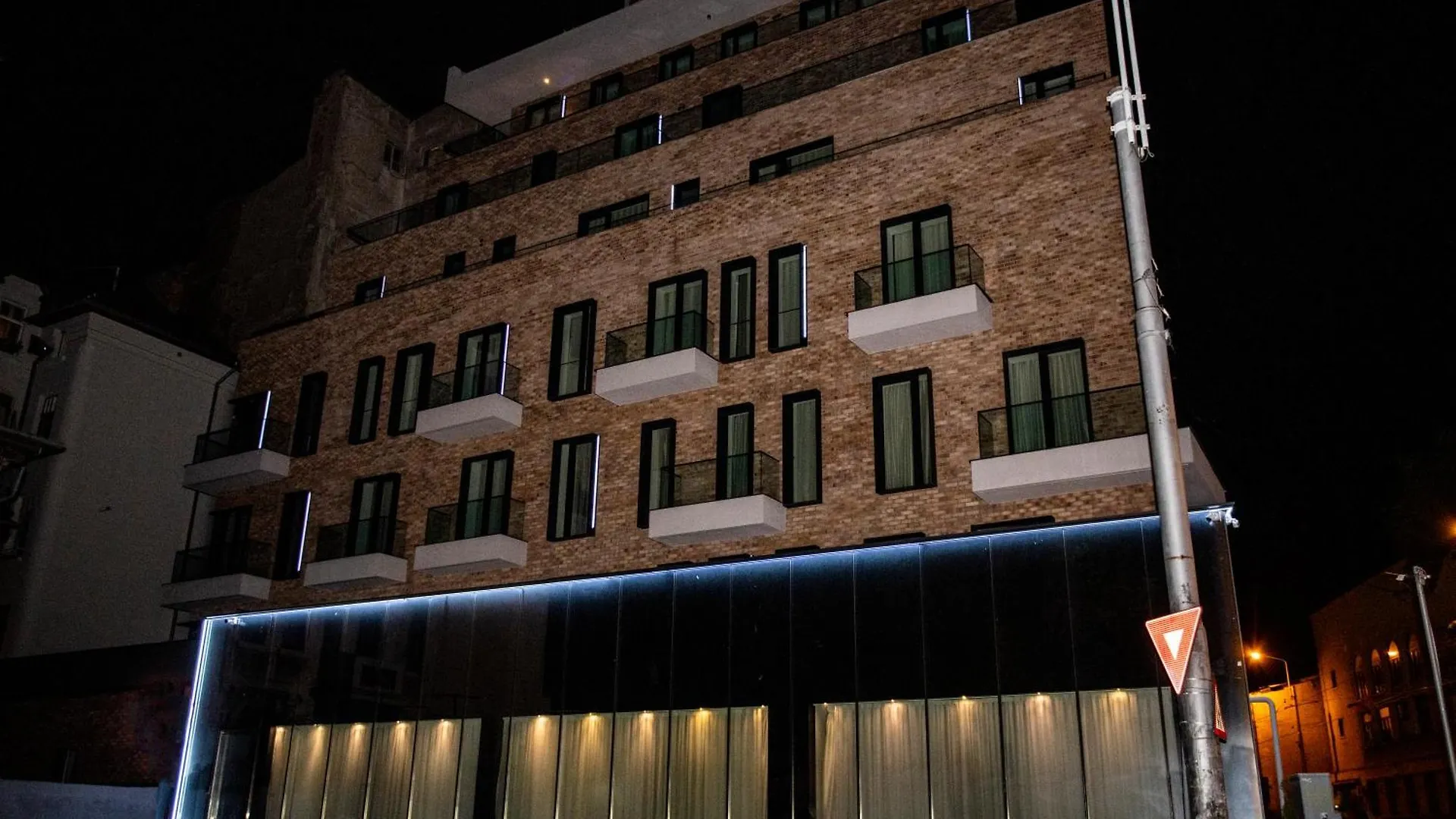 Cm111Apparthotel 부쿠레슈티 아파트호텔