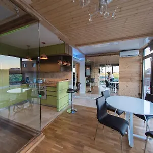 Lodge Kopel Haus, Balotesti