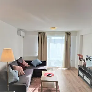 Apartment Star Airport, Otopeni