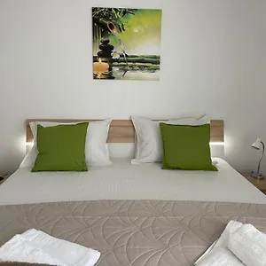 Апартаменты Relaxing Bucharest Airport Residences & Therme-self Check-in, Отопени
